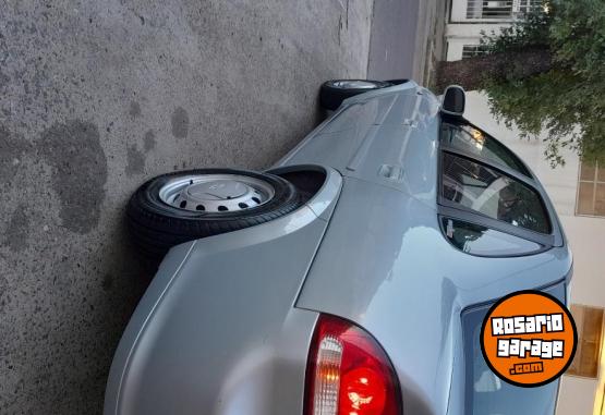 Autos - Chevrolet Corsa Classic LS 2011 GNC 206000Km - En Venta