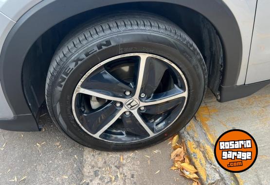 Autos - Honda HRV 2019 Nafta 100000Km - En Venta