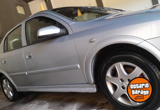Autos - Chevrolet Astra 2010 Nafta 180000Km - En Venta