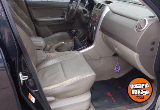 Camionetas - Suzuki Grand vitara jiii 2.0 2009 Nafta 168000Km - En Venta