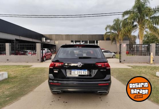 Autos - Volkswagen Tiguan 250 TSI DSG 2020 Nafta 133000Km - En Venta