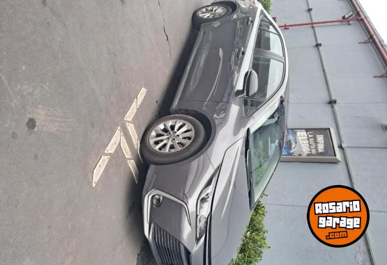 Autos - Toyota 2.0 XLI 2022 Nafta 69000Km - En Venta