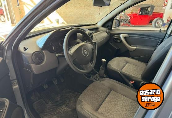 Autos - Renault Duster Dynamique 1.6 2015 GNC 180000Km - En Venta