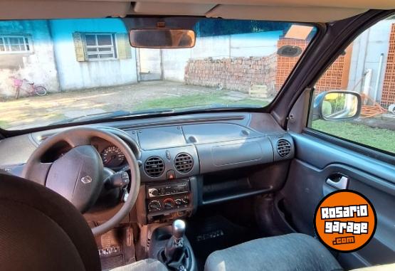 Utilitarios - Renault Kangoo 2014 GNC 157000Km - En Venta