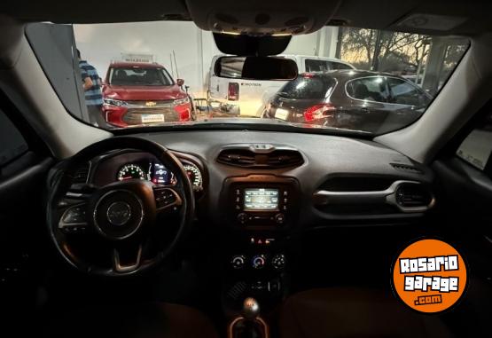 Camionetas - Jeep Renegade sport 2017 Nafta 95000Km - En Venta