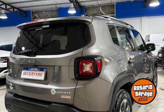 Camionetas - Jeep Renegade sport 2017 Nafta 95000Km - En Venta