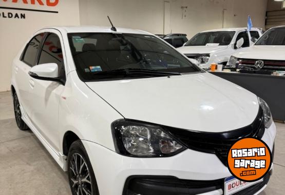 Autos - Toyota Etios XLS 2018 Nafta 87000Km - En Venta