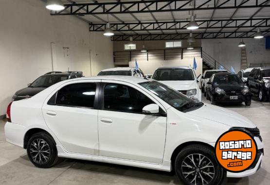 Autos - Toyota Etios XLS 2018 Nafta 87000Km - En Venta