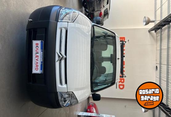 Utilitarios - Citroen Berlingo HDI Partner 2022 Diesel 52000Km - En Venta