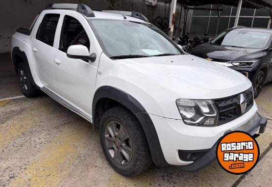 Camionetas - Renault Oroch privilege 2.0 2017 GNC  - En Venta