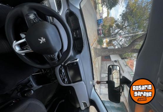 Autos - Peugeot 208 2016 Nafta 186000Km - En Venta