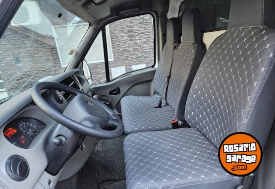 Utilitarios - Renault Master 2010 Diesel 180000Km - En Venta
