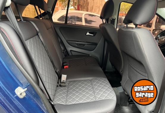 Autos - Volkswagen Suran Highline 2017 Nafta 98000Km - En Venta