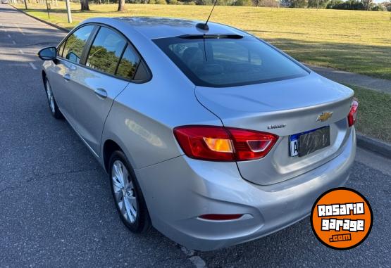 Autos - Chevrolet Cruze 2019 Nafta 131000Km - En Venta