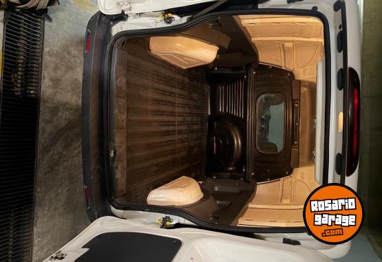 Utilitarios - Fiat Fiorino 2021 GNC 122000Km - En Venta