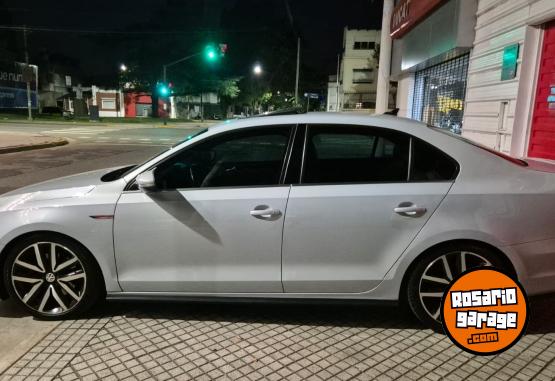 Autos - Volkswagen Vento gli inmaculado perm 2017 Nafta 150000Km - En Venta