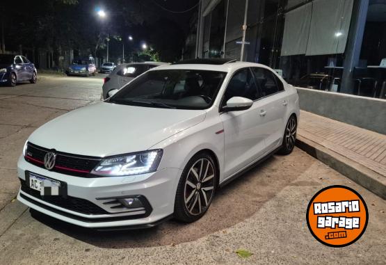Autos - Volkswagen Vento gli inmaculado perm 2017 Nafta 150000Km - En Venta