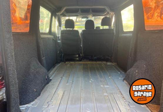 Utilitarios - Peugeot Expert furgón 2014 Nafta 280000Km - En Venta