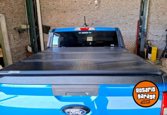 Accesorios para Autos - TAPA RIGIDA DE ALUMINIO TRI FOLD , CON LUZ INCORPORADA - En Venta