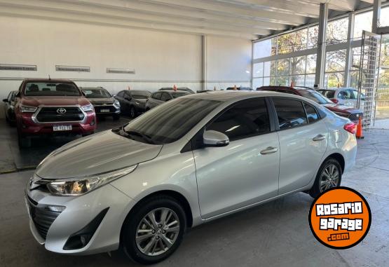 Autos - Toyota Yaris XLS CVT 4p 2021 Nafta 54612Km - En Venta