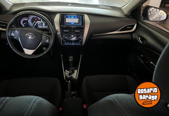 Autos - Toyota Yaris XLS CVT 4p 2021 Nafta 54612Km - En Venta