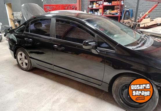 Autos - Honda Civic 2011 Nafta 212000Km - En Venta