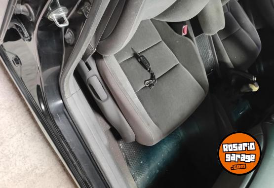 Autos - Honda Civic 2011 Nafta 212000Km - En Venta