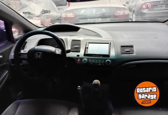 Autos - Honda Civic 2011 Nafta 212000Km - En Venta