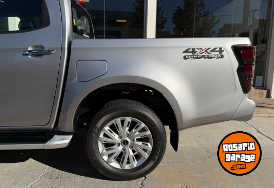 Camionetas - Isuzu D MAX D/C 3.0 TDI LS 4X4 2026 Diesel 0Km - En Venta