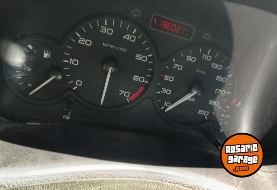 Autos - Peugeot 206 2006 Nafta 200000Km - En Venta