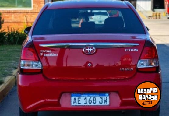 Autos - Toyota Etios XLS 2020 Nafta 166000Km - En Venta