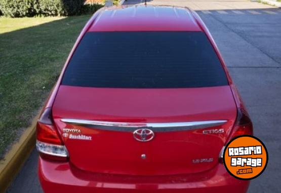 Autos - Toyota Etios XLS 2020 Nafta 166000Km - En Venta