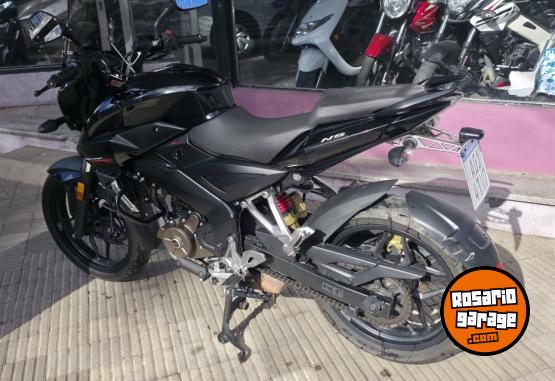 Motos - Bajaj Sn 200 2017 Nafta 29000Km - En Venta