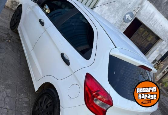 Autos - Ford Ka 2017 GNC 135000Km - En Venta