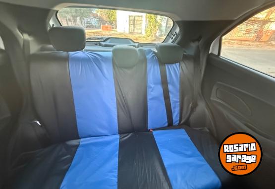 Autos - Ford Ka 2017 GNC 135000Km - En Venta
