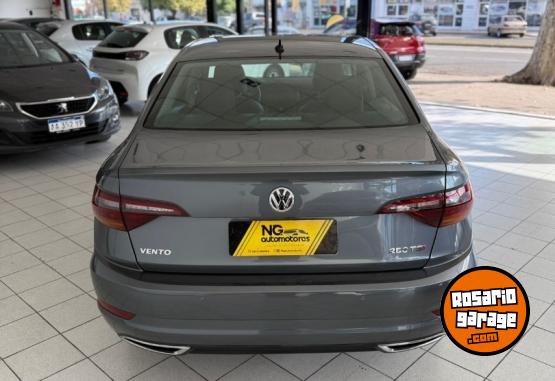 Autos - Volkswagen Vento Highline 1.4T 2021 Nafta 160000Km - En Venta