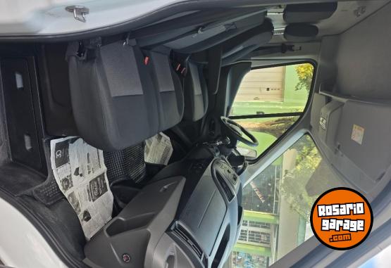 Utilitarios - Ford Transit 2023 Diesel 69000Km - En Venta