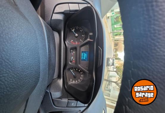 Utilitarios - Ford Transit 2023 Diesel 69000Km - En Venta