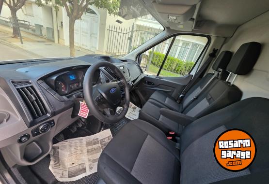 Utilitarios - Ford Transit 2023 Diesel 69000Km - En Venta