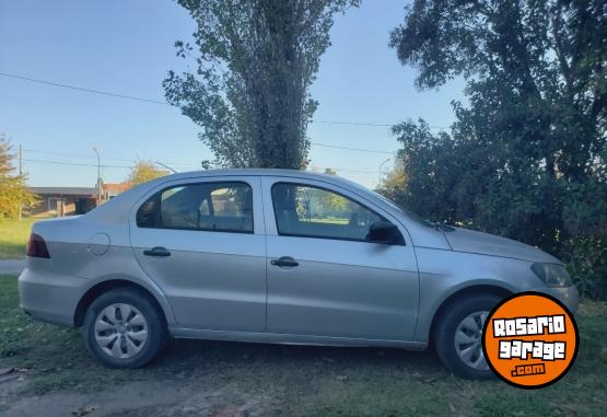Autos - Volkswagen Voyage 2014 Nafta 250000Km - En Venta