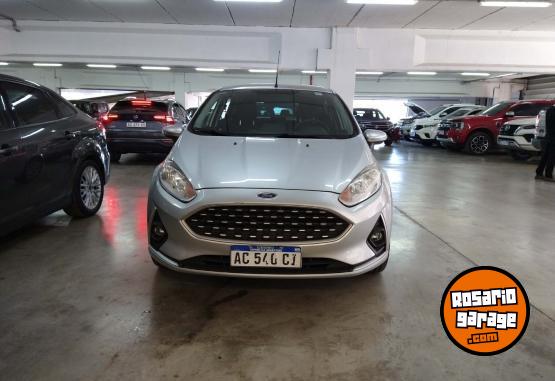 Autos - Ford FIESTA 1.6L SE 5P 2018 Nafta 76000Km - En Venta