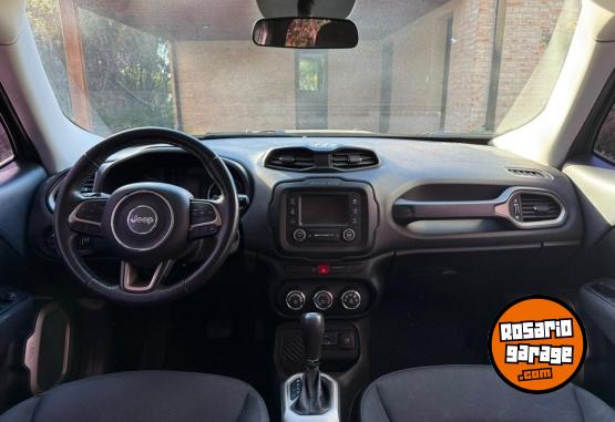 Camionetas - Chrysler Jeep Renegade 1.8 Sport 2017 Nafta 107000Km - En Venta