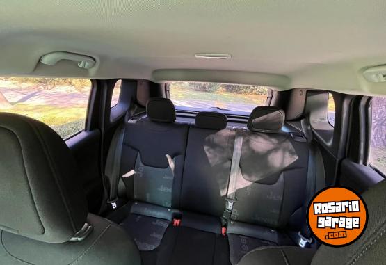 Camionetas - Chrysler Jeep Renegade 1.8 Sport 2017 Nafta 107000Km - En Venta