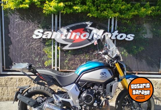 Motos - CF CLX ADV 700 2024 Nafta 16984Km - En Venta