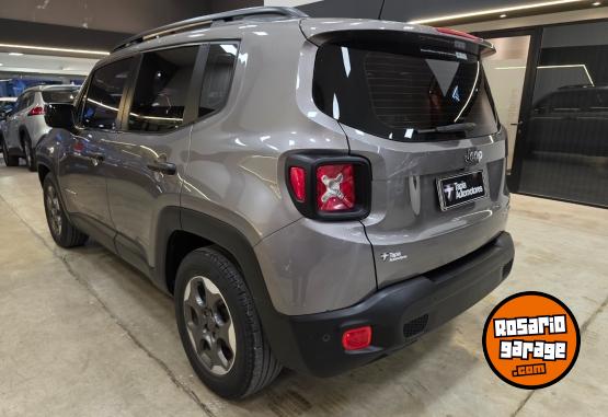 Camionetas - Jeep JEEP RENEGADE SPORT 1.8T 2017 Nafta 75000Km - En Venta