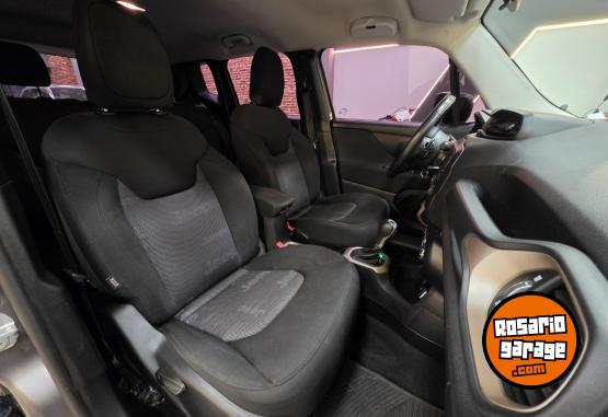 Camionetas - Jeep JEEP RENEGADE SPORT 1.8T 2017 Nafta 75000Km - En Venta
