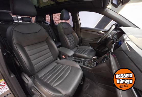 Autos - Volkswagen TAOS HIGHLINE BI TONO 1.4 2024 Nafta 27000Km - En Venta