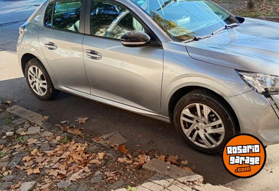 Autos - Peugeot 208 2023 Nafta 21800Km - En Venta