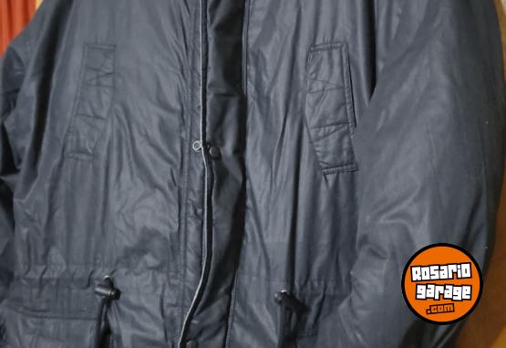 Indumentaria - Campera de abrigo reversible e impermeable - En Venta