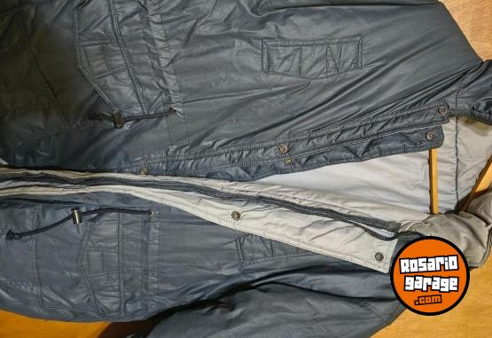 Indumentaria - Campera de abrigo reversible e impermeable - En Venta